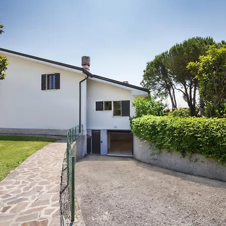 Willa Delle Coste With Pool Lazise