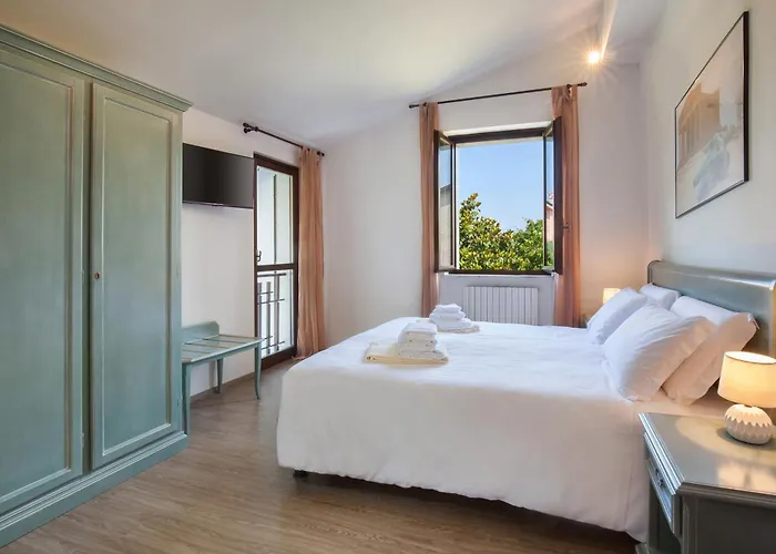 Delle Coste With Pool فيلة لاتيزي