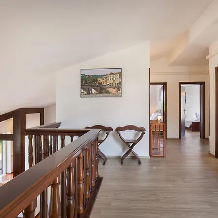 Delle Coste With Pool Λατζίζε